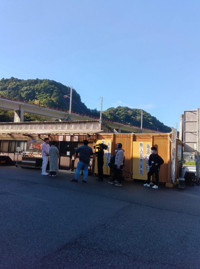 株式会社
やきやま
福岡県
糟屋郡
篠栗町
観光
高田課長
コンバット満
お笑い芸人
芸人
アーティスト
こんにゃく
ところてん
直ちゃん市場
タダイマ
テレビ
出演
子ども
元気
かわいい
お土産
直売所
売店
こんにゃくの日
刺身こんにゃく
博多おでん
おでん
こんにゃくレシピ
こんにゃく料理
こんにゃくラーメン
とんこつ
美味しい
福岡市
博多
天神
楽しい
嬉しい
コロナ
オミクロン
オンラインショップ
通販
