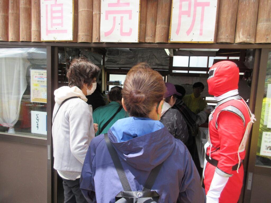 株式会社
やきやま
こんにゃく祭り
祭り
桜
大盛況
詰め放題
屋台
たこ焼き
唐揚げ
炭火焼き
焼鳥
セール
バス
家族
カップル
友達
南蔵院
大仏
福岡県
糟屋郡
篠栗町
天神
博多
博多おでん
おでん
こんにゃく
直ちゃん市場
直売所
楽しい
ダイエット
コロナ
オミクロン