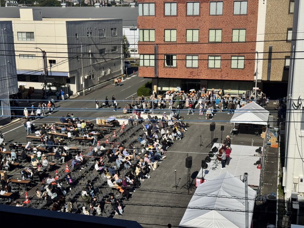 株式会社
やきやま
こんにゃく
おでん
博多おでん
炊き込みご飯の素
秋
博多
天神
中洲
福岡流通センターまつり
屋台
ステージ
まつり
福岡県
糟屋郡
篠栗町
直ちゃん市場
直売所
楽しい
ダイエット
福岡市
居酒屋